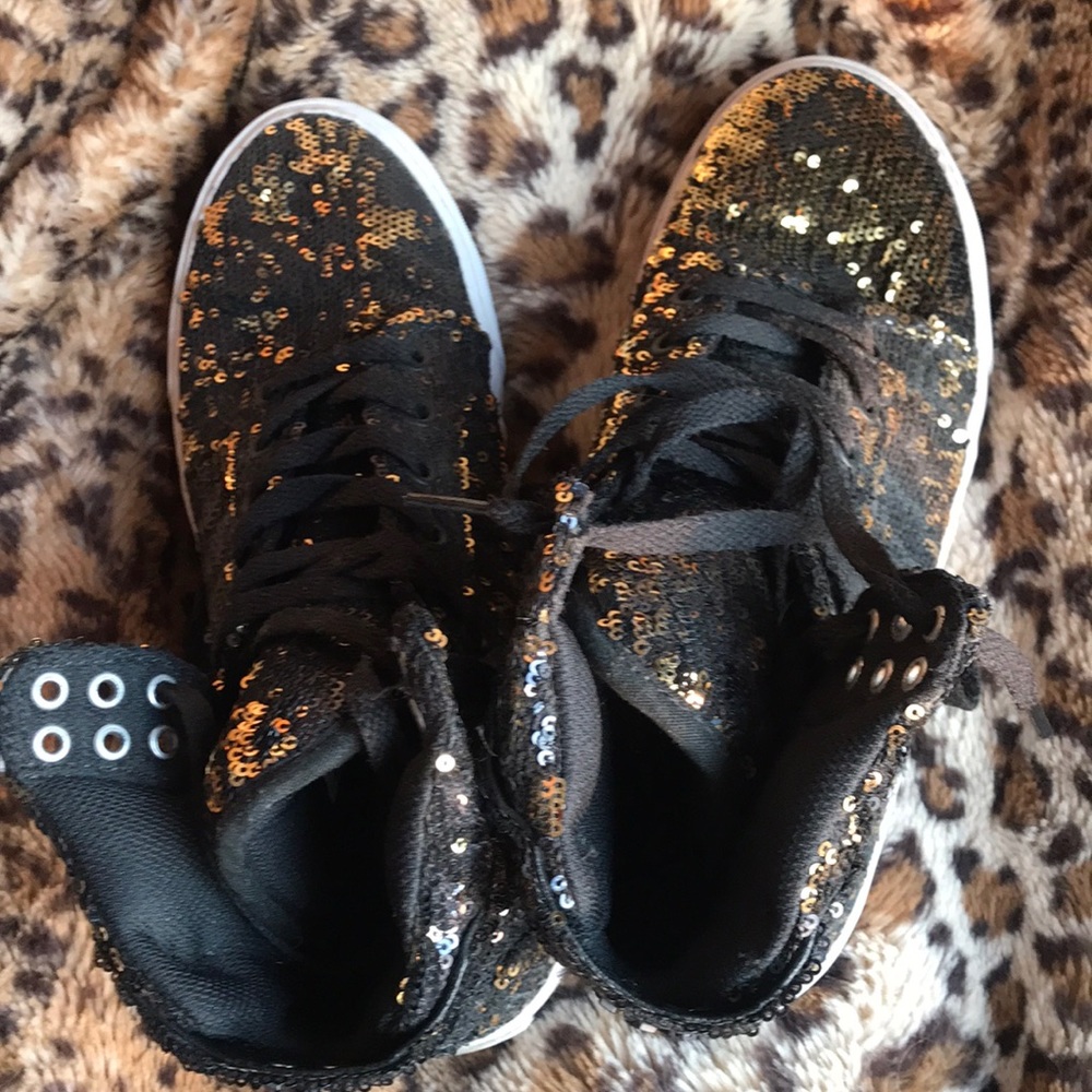 Supras